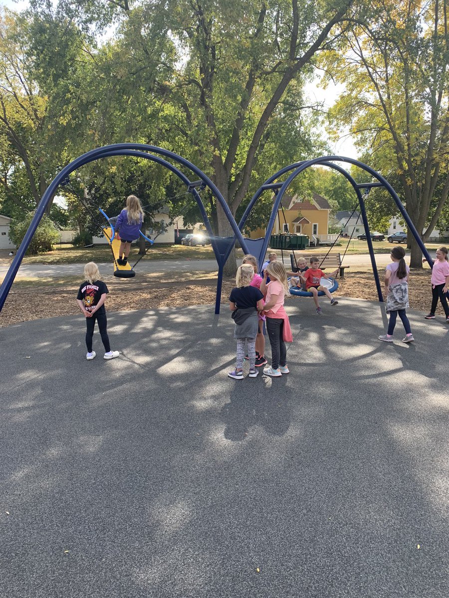 humboldt_elem's tweet photo. Wildcat Wonderland officially opened for our students today! What a great park for our community. Thanks to Clayton Vorland and the parks department for all of their hard work in the build. #gocats https://t.co/w73fBbWNR4