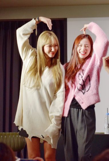 lesolarchive's tweet photo. 221003 fansign event https://t.co/c6acI7tK2I