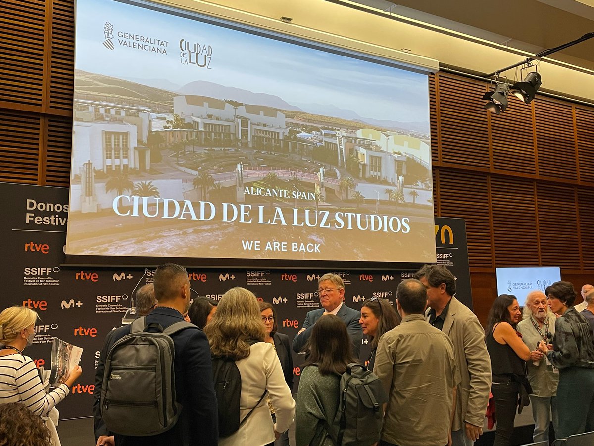 Mate_comu's tweet photo. MATE &amp; @basqueluxury: una año más volvemos a cubrir el @sansebastianfes para BASQUE LUXURY MAGAZINE. https://t.co/lrvwCYcqUv