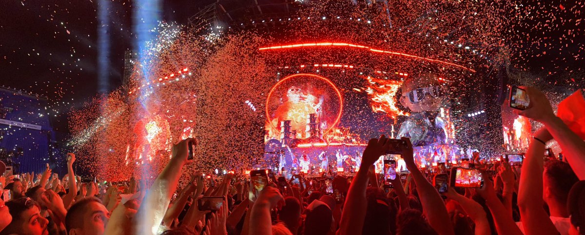 eze3157's tweet photo. Se que soñare con tu regreso…🫶🏽Gracias por tanto @daddy_yankee 🥳🤩 https://t.co/EMNFdVgwaD