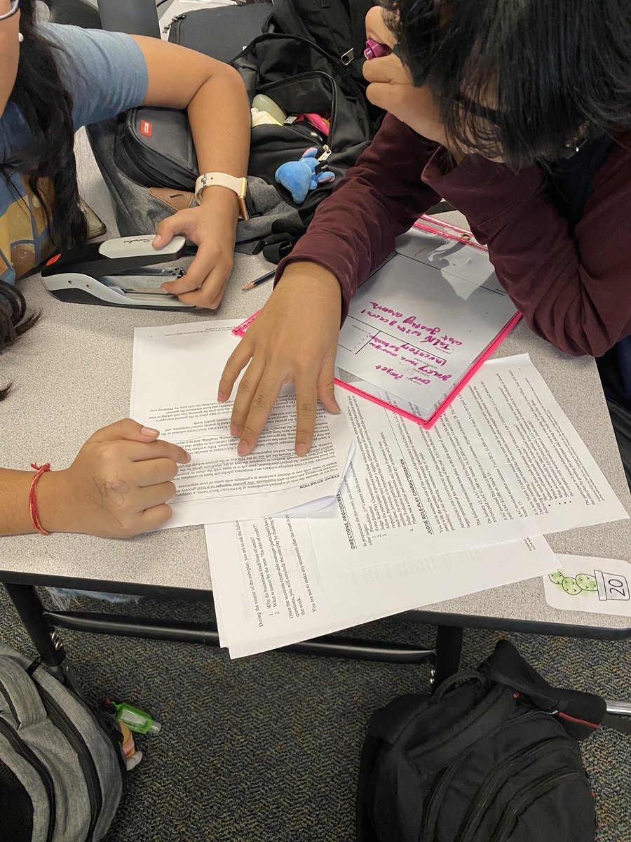 LeanderHS_DECA's tweet photo. First big competition meeting! Competitors are practicing role play prep for the first time this year! #TexasDECA #GetTheEdge https://t.co/12Rlj3hWm2