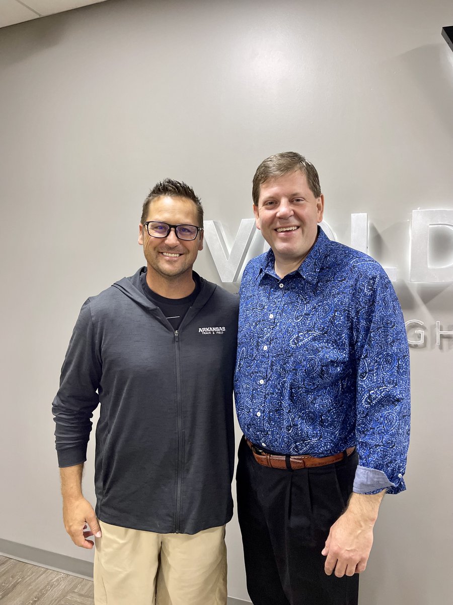 VoldVision's tweet image. We were honored to have @RazorbackTF coach @tracktravis at our Fayetteville Clinic today!🐗🏃🤩 
As the Official Eye Care Provider of the Razorbacks, all our patients are given excellent care!
DM us or give us a call at (479) 442-8653 to schedule an appointment. 
#FayettevilleAR