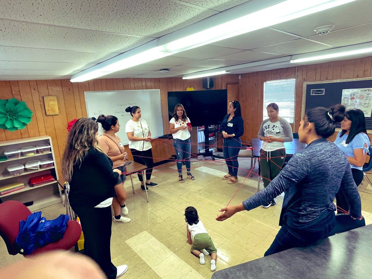 PSSWalnutCreek's tweet photo. This is how we started EPromotora Program at Walnut Creek. If you want to join us, come this Thursday October 6th @ 12:00 pm.#togetherwelearn #epromotora #empoweringfamilies https://t.co/1vsD4D1s3i