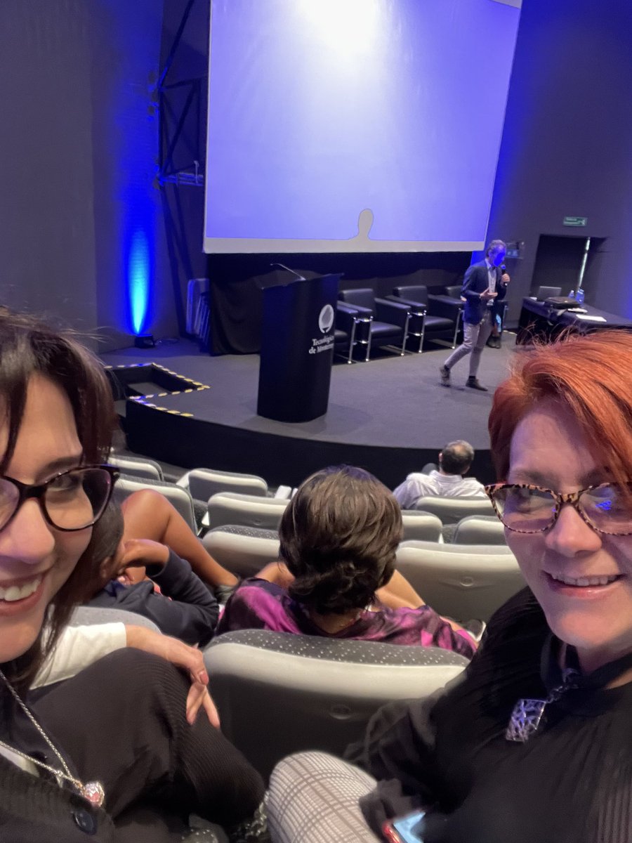Di_Castaneda's tweet photo. “Quiero contar cuentos que sean reales” @pelaez_alberto en @TECcampusPUE Conferencia “Periodismo de Guerra”#mividaenelTEC #LC #Comunicación #estudioscreativos #teccampuspue @RepensarLo @PrepatecPue https://t.co/jCtw0Y985f