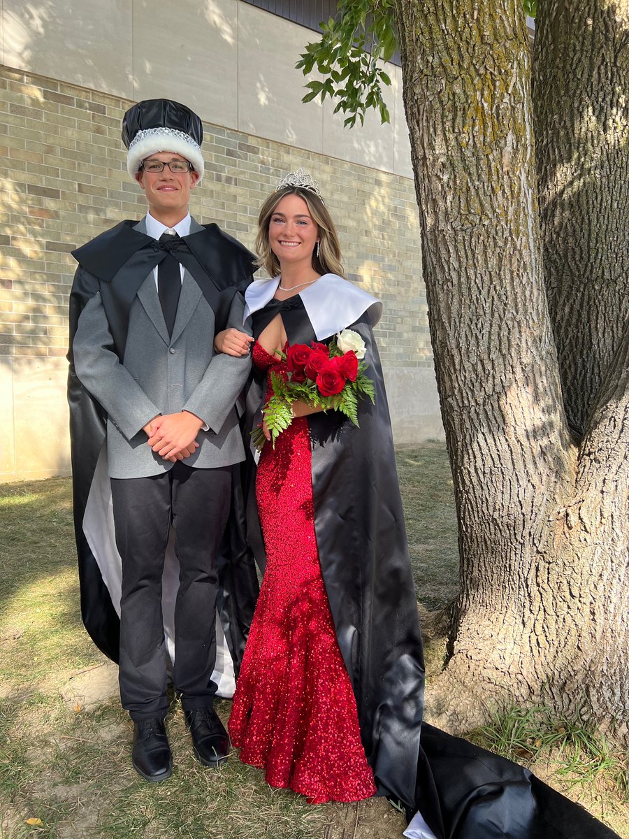 Congratulations to our 2022 homecoming court and our King -Joseph DeBates and Queen - Addyson Junge!