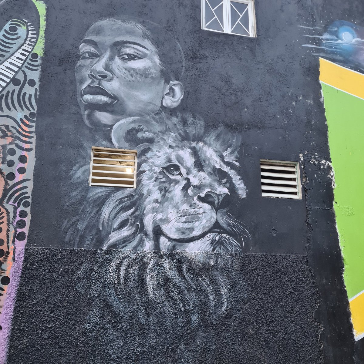 dempsterchung's tweet photo. New community-led mural project in Tivoli Gardens 3/4
#lifechild #ArtEvolution #DowntownKingston https://t.co/sCy0wgObur