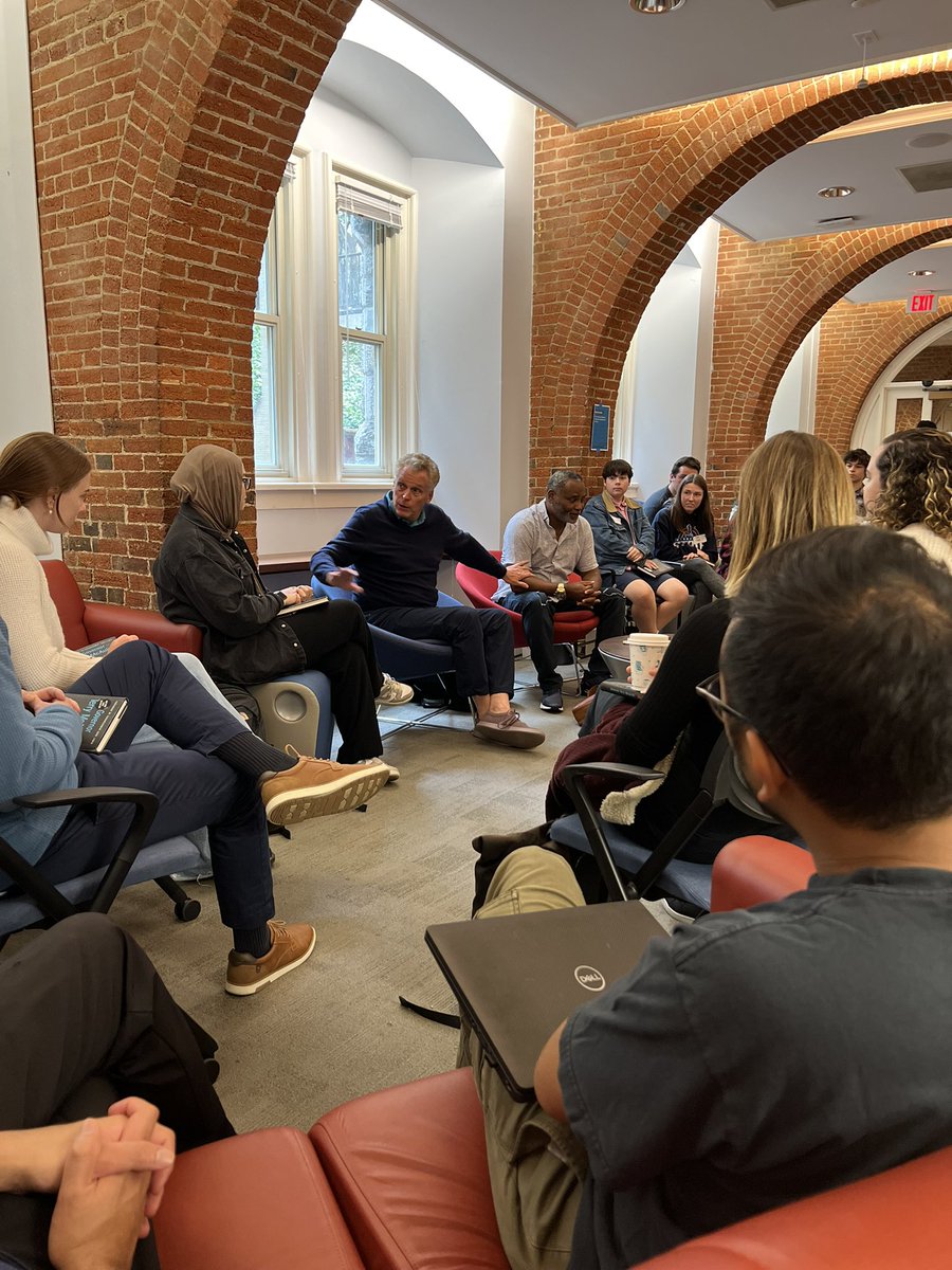 Was proud to have my good friend, Eric Branch, join me at @GUPolitics today for a conversation about the criminal justice system and how we can work together to fix it. I have no doubt these students can do it! 💥