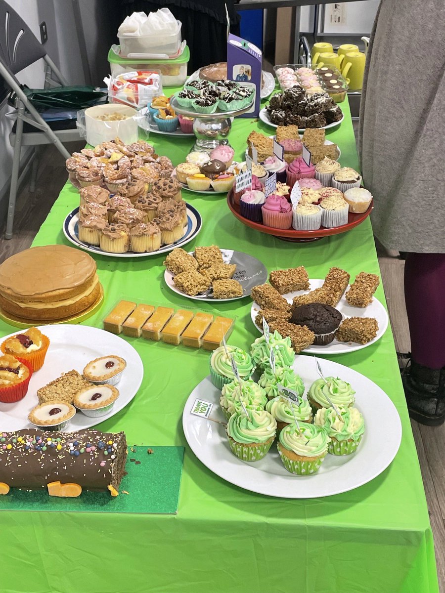 birchsheetmetal's tweet photo. Pleased to support @TheHubSchoolER with a hamper for their #Macmilliancofffeemorning.

Well done everyone!👏 https://t.co/RG2Ngh7ao1