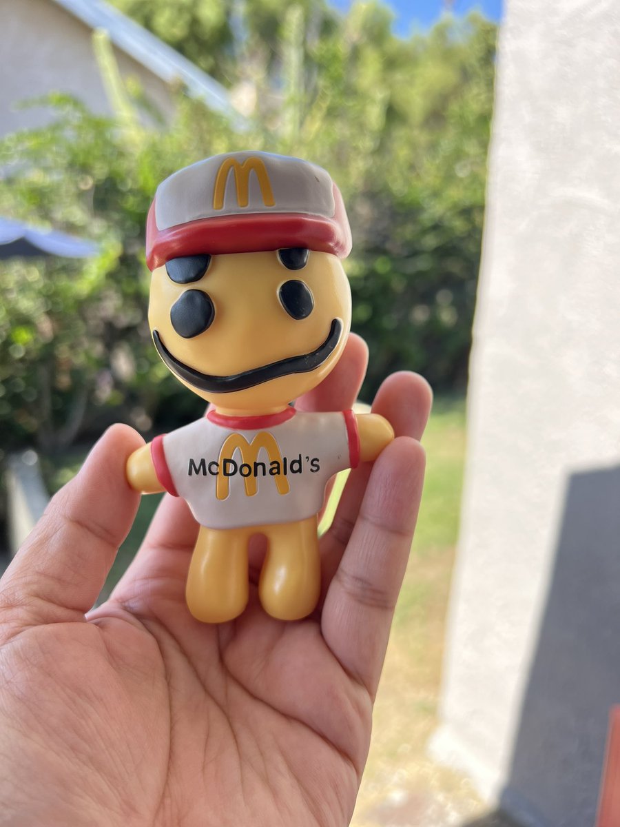 Ellen D. Williams tweet media