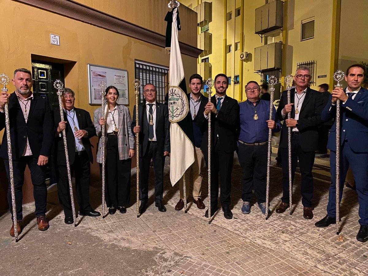 veracruz_pr's tweet photo. 🟣LOS CAMINOS DEL SEÑOR🟣

En la tarde de del pasado sábado, 1 de octubre, y con motivo del nombramiento como Regidor Perpetuo de nuestra Villa, tuvo lugar el tercer traslado de Nuestro Padre Jesús Nazareno, en este caso, hacia nuestra Parroquia de San Benito Abad. https://t.co/3ODftSiCK5