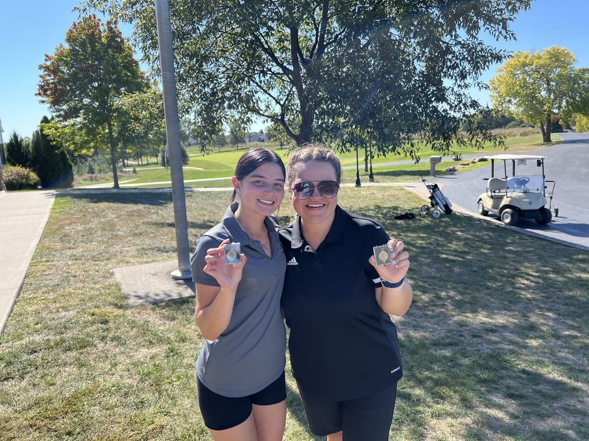 Northmen_Golf's tweet photo. A huge congratulations to OP’s Carlee McCall &amp; NKC’s Riley Lewis for making 1st Team All-Conference!! @NKCSchools @NKCHornetsGolf @Northmen_Cval @Northmen_OPHS @NKCHS_AD https://t.co/9FFdsPcrb2