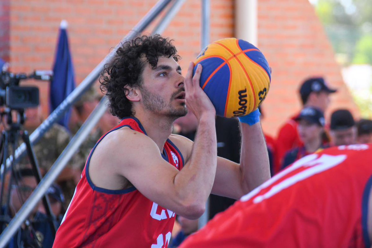 ChileFeba's tweet photo. Llegóóó 🥉🥉🥉🥉
😁😁😁

El 3x3 venció 16-21 a Paraguay, los chicos ganan el BRONCE SUDAMERICANO para Chile y el @TeamChile_COCH en @asu2022oficial 

#LaRojaDelBasket 🔴🔵 | @INDChileOficial | @MindepChile https://t.co/TCJ08q7iUz