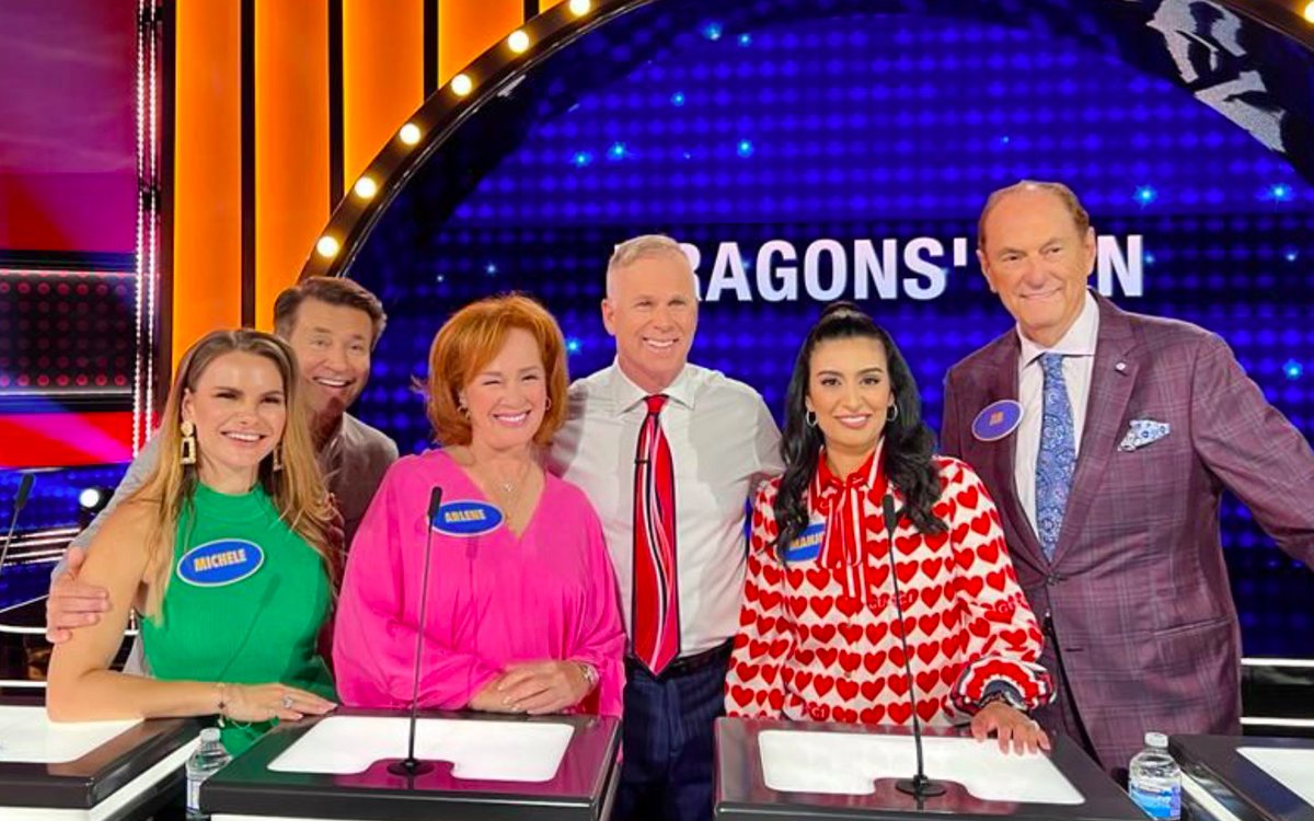 TopSharks's tweet photo. The OG #SharkTank 🦈
..... is called #DragonsDen 🇬🇧 https://t.co/CKp5TB7itu