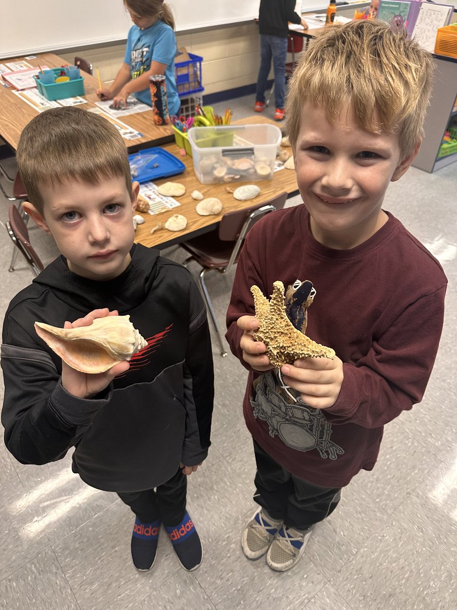 On this rainy Monday we went on a trip to the beach to explore our five senses,  which will help to make our narrative writing more descriptive!