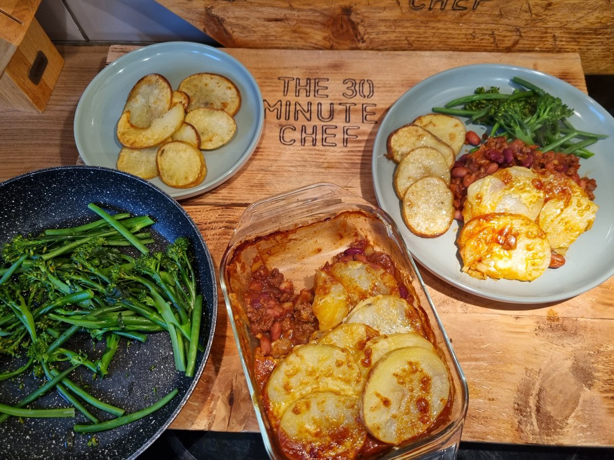 30_MinuteChef's tweet photo. Beef and Bean Hotpot
This Beef and Bean Hotpot is packed full of flavour &amp; goodness with all the beans, tomato as well as red wine &amp; sun dried tomato, wow it has a great taste to it and in 30 minutes!
https://t.co/jpEoxRhJIr
#hotpot #beefhotpot #beef #30minutechef #Quickrecipe https://t.co/xKjVUAvANC