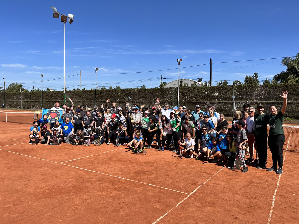 PikiMajul's tweet photo. Gracias al Secretario de Transporte de la Provincia @FrancoMogetta por su invalorable predisposición para con estas actividades; al Sporting y a las escuelas del Lawn Tennis de Córdoba y a la de la Fundación Empate.

¡¡Se viene el 5to encuentro inclusivo de escuelas de tenis!! 🫂 https://t.co/rUVb1s3aQY