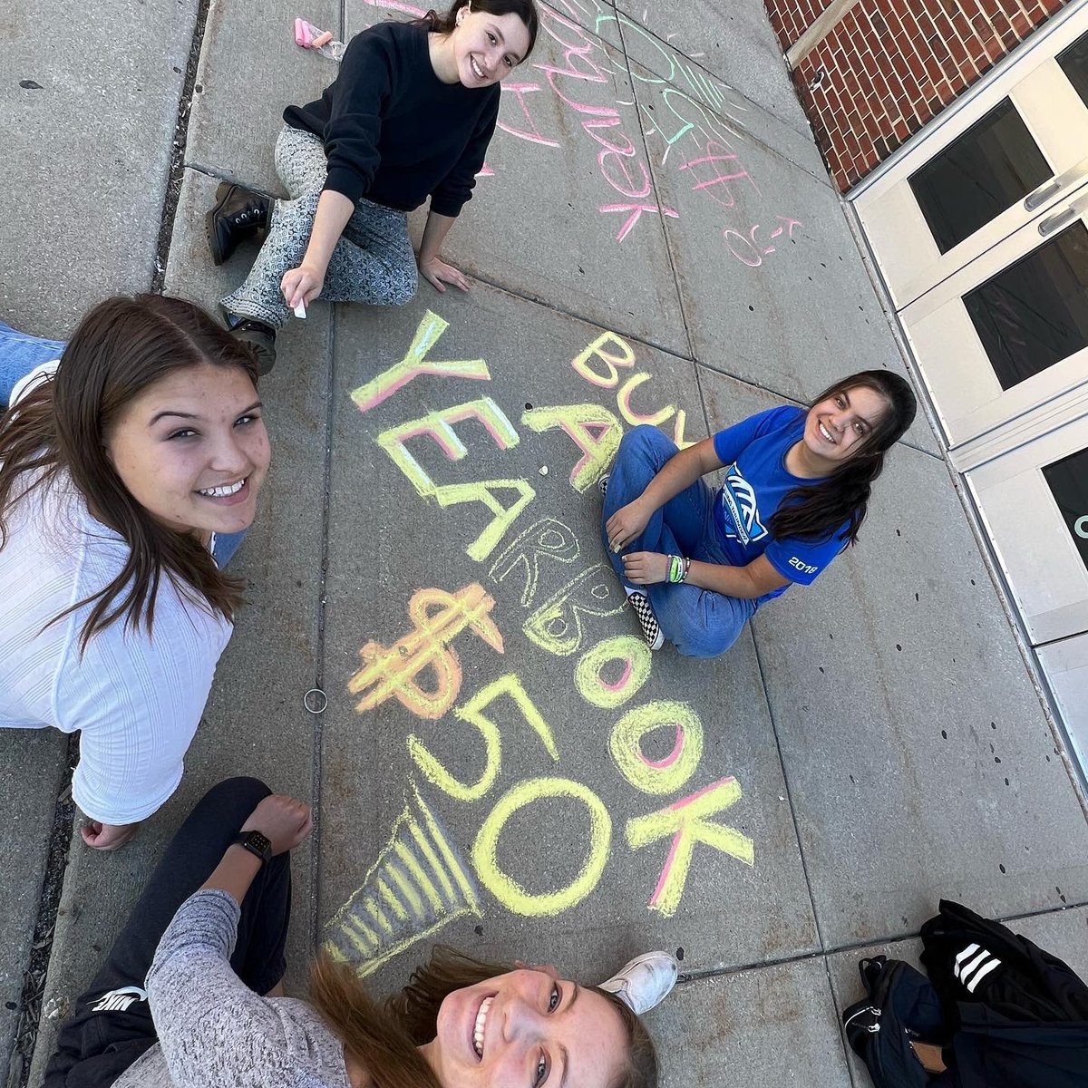 ATyearbookHS's tweet photo. Chalk it up to National Yearbook week. @JostensYearbook #yearbooksweepstakes #nationalyearbookweek #yearbook #buyabook https://t.co/K8mktxxlWh