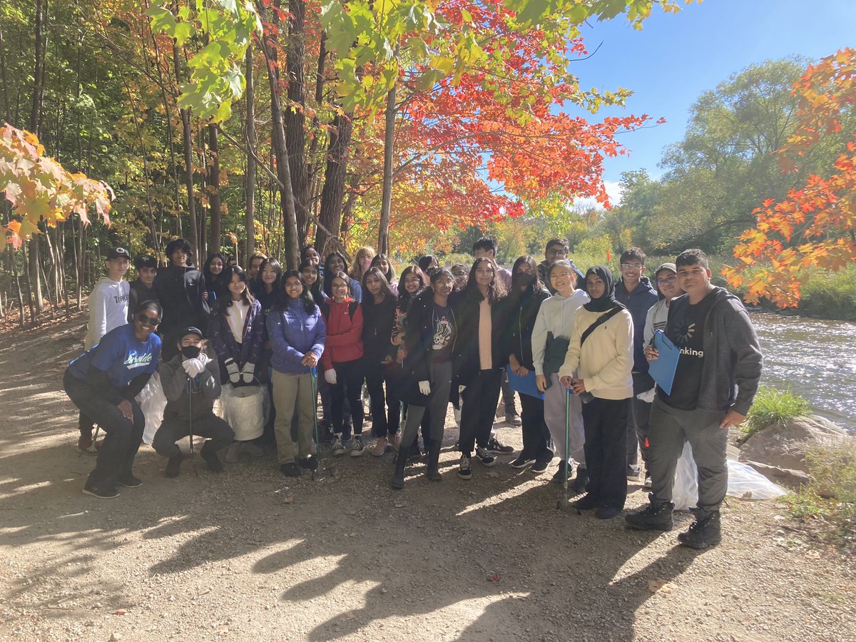 AdrianManickam's tweet photo. Another great day @yourriverwood with the grade 11 IB students. #ESSgroup4 https://t.co/Y3Gn9mF7oG