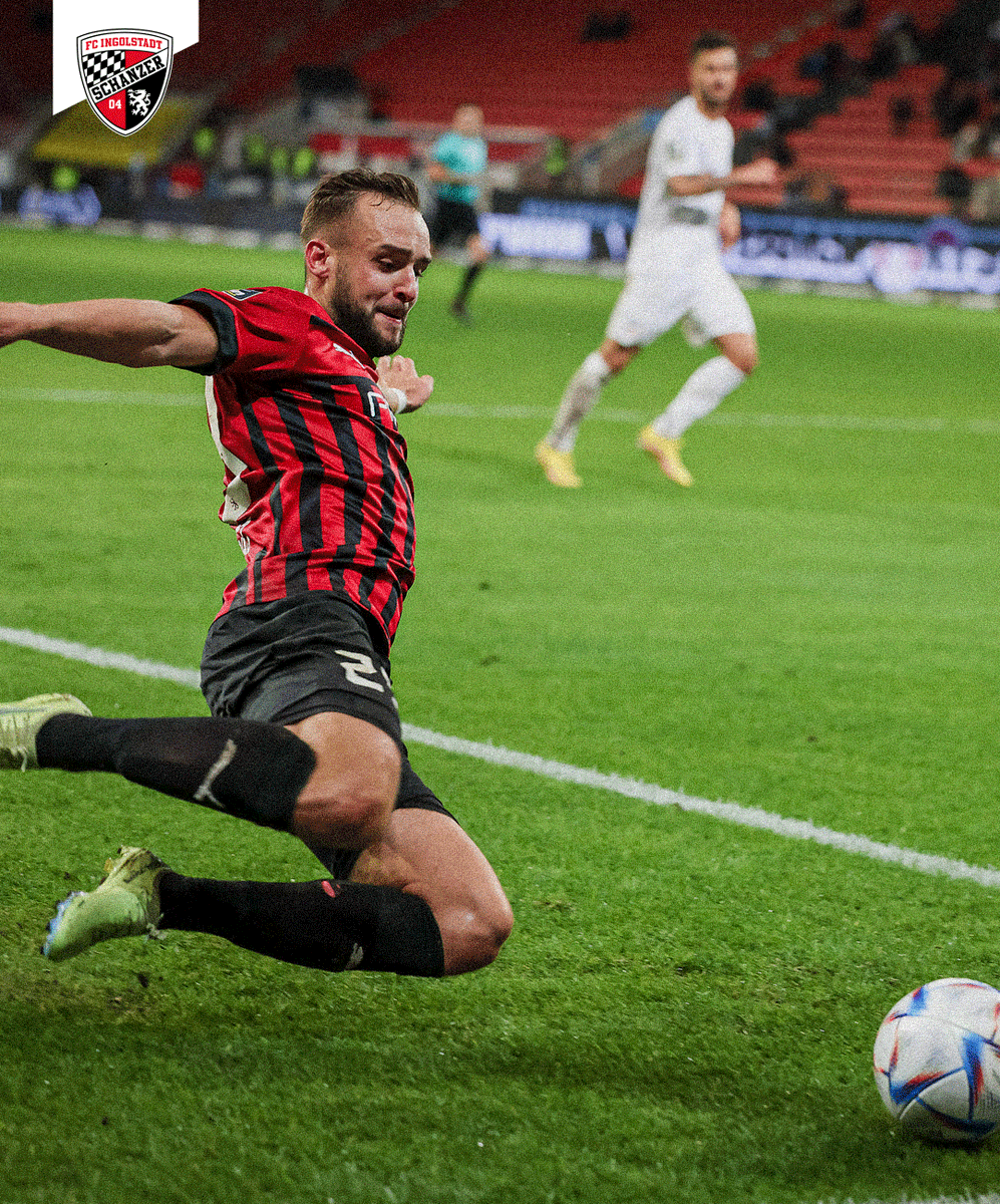 Schanzer's tweet photo. Ein letzter Blick zurück auf #FCIFSV, bevor sich dann der volle Fokus auf das Duell der #Schanzer am Samstag (8.10., 14.00 Uhr) beim TSV 1860 München richtet 🔜⚫️🔴

Mehr Fotos und die Spielzusammenfassung: https://t.co/Zd6fsHULdf 📸📝 https://t.co/752blluw25