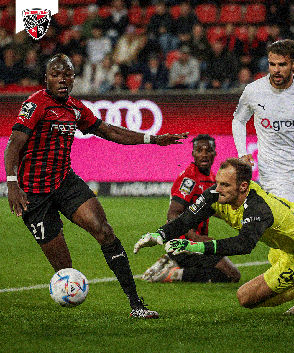 Schanzer's tweet photo. Ein letzter Blick zurück auf #FCIFSV, bevor sich dann der volle Fokus auf das Duell der #Schanzer am Samstag (8.10., 14.00 Uhr) beim TSV 1860 München richtet 🔜⚫️🔴

Mehr Fotos und die Spielzusammenfassung: https://t.co/Zd6fsHULdf 📸📝 https://t.co/752blluw25