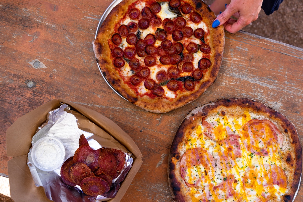 tag your "you get that, I'll get this and we'll split it" friend.

 #newrestaurant #pizzafoodtruck #insiderfood #pizza #austinpizza #foodtruck #foodies #foodtruckfood #foodtrucks #sideeyepie #sideeyepizza #newpizzaintown #sideeyepiefoodtruck #nowopenatx