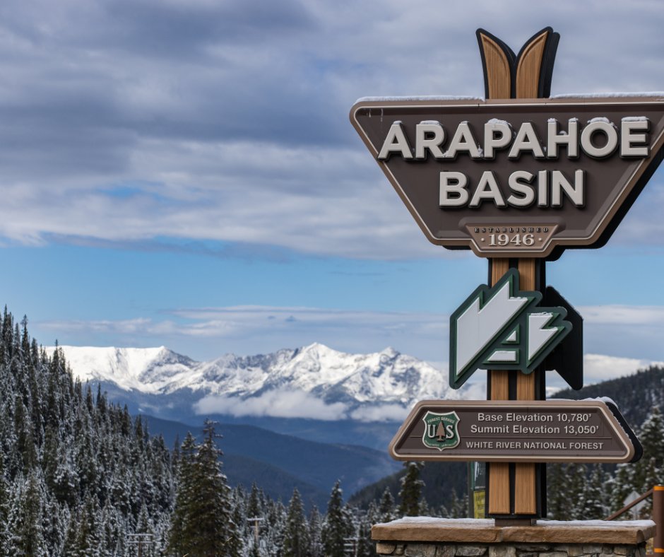 IkonPass's tweet photo. It's that legendary time of year at #TheLegend when the fall colors combine with the first snow. @Arapahoe_Basin kicked off October with a fresh new look, and winter is right around the corner. βοΈπ
πΈ Ian Zinner
#IkonPass #ABasin #LetsLegend #LegendaryForAReason https://t.co/kBFDx7JOxB