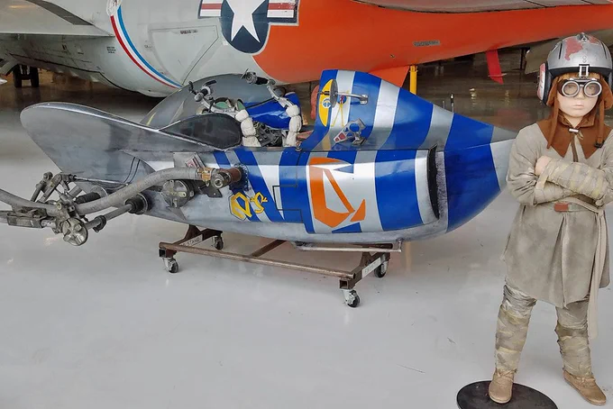 Pod racing aka rocket chariots 