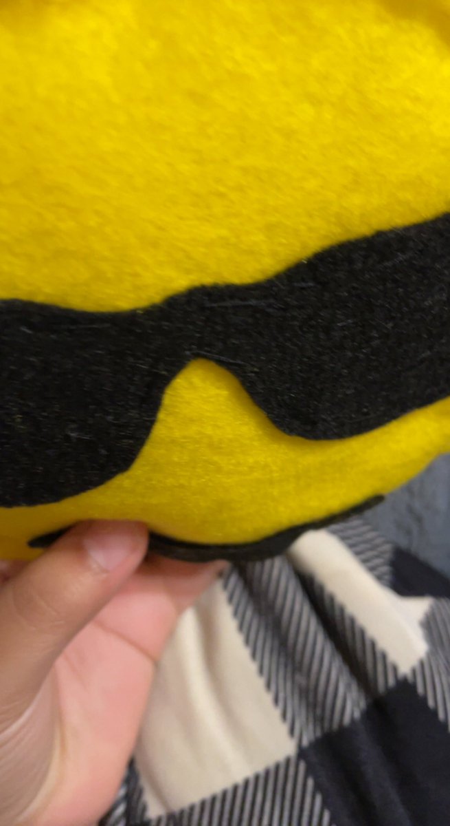 cheezithigh's tweet photo. Ima post this cool emoji thing I made in FACS until I get royaleween 
 #royaleween https://t.co/THnWUuM3MY