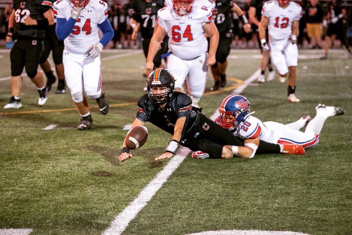 RoccoFrye's tweet photo. You’re either predator or prey! 2nd strip tackle of the season. @HHHuskiesFB @HHHS_Sports https://t.co/OjdWXNQtPv