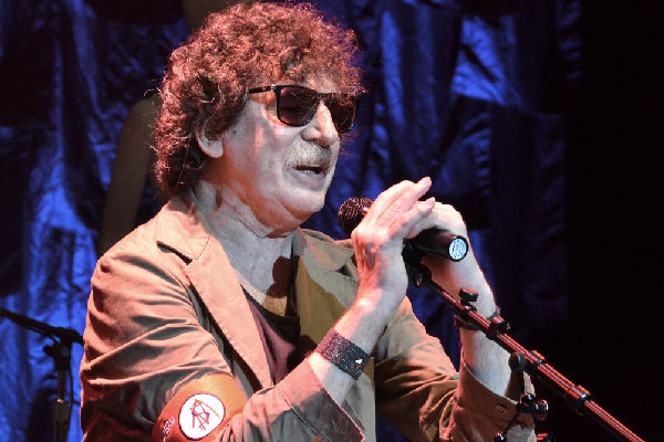 PrensaCRock's tweet photo. Por primera vez, Charly García expondrá sus cuadros.
La presentación será en el marco del ArteBA 2022. 
https://t.co/9Uo7WY7zxo https://t.co/92hKIvW0vu