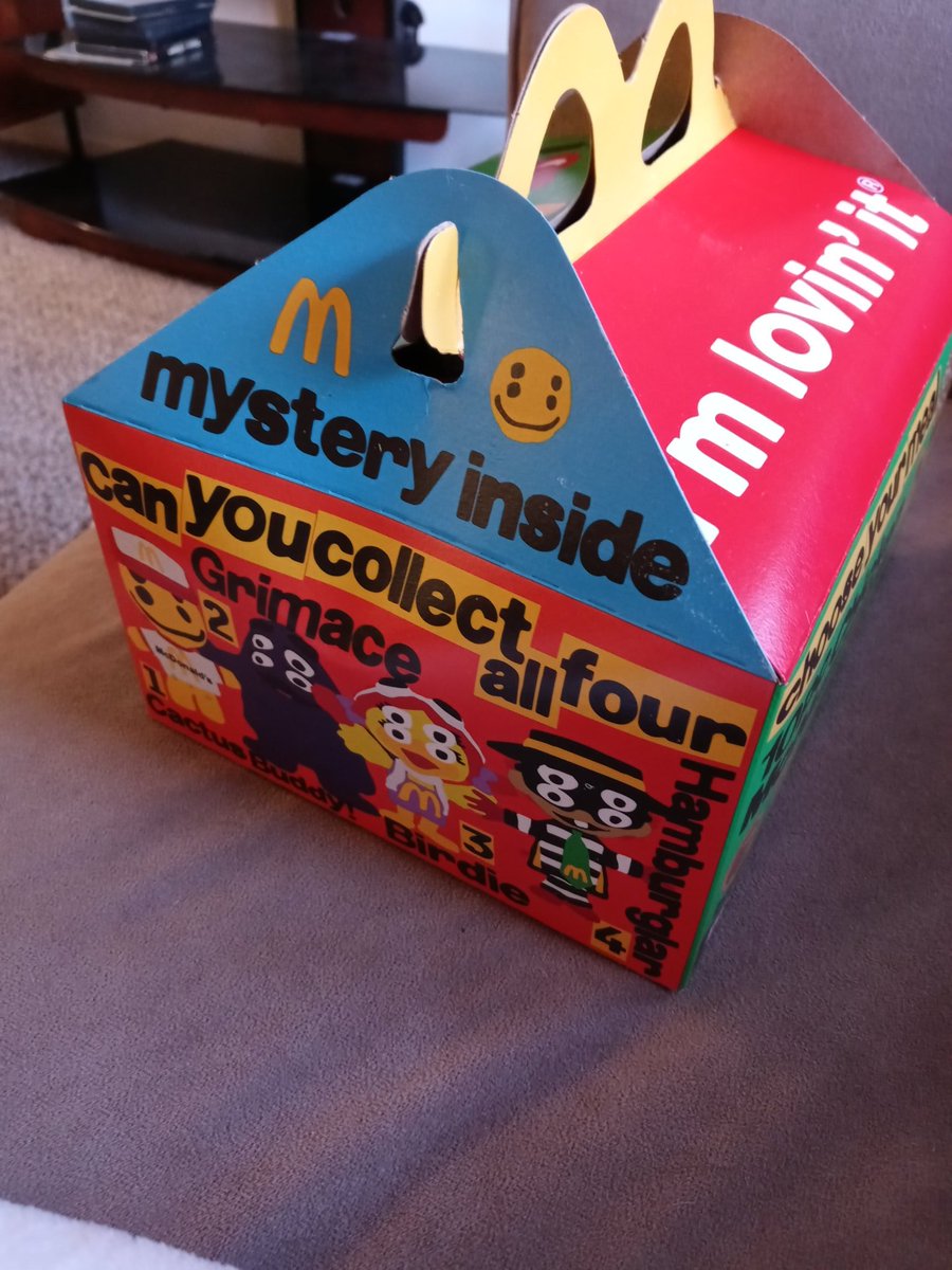 DarkMuse30's tweet photo. The rumors are true! I just got myself an adult happy meal! Lol. Awesome. https://t.co/sv90xvzdf3
