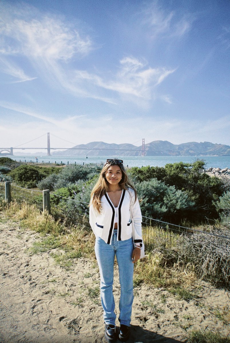 HumansofUCSB's tweet image. 𝐏𝐫𝐢𝐜𝐢𝐥𝐚 𝐅𝐥𝐨𝐫𝐞𝐬 
𝐋𝐚𝐧𝐠𝐮𝐚𝐠𝐞, 𝐂𝐮𝐥𝐭𝐮𝐫𝐞 𝐚𝐧𝐝 𝐒𝐨𝐜𝐢𝐞𝐭𝐲 𝐌𝐚𝐣𝐨𝐫/ 𝟑𝐫𝐝 𝐲𝐞𝐚𝐫

“I was always 'supposed' to go to college."