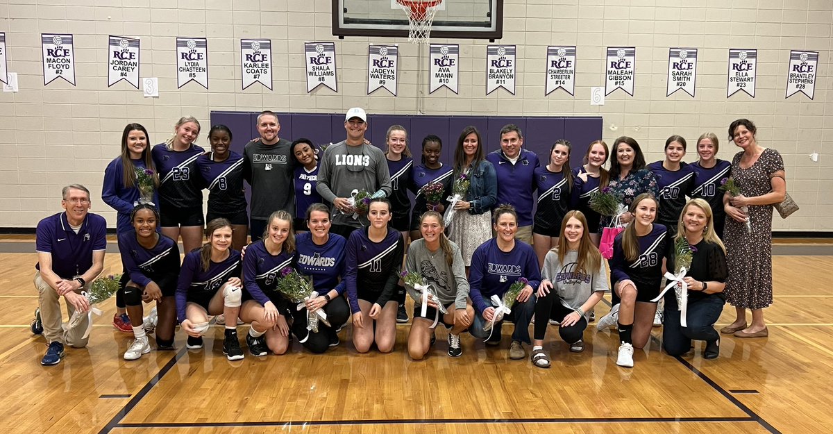 8th Grade Night for <a href="/RCEMiddle/">R.C. Edwards Middle</a> Volleyball. Players recognized a teachers who made a difference in their RC Edwards Academic careers #teamRCE 🐾🏐