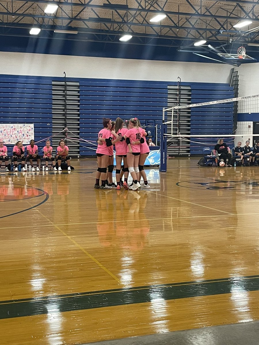 Springboro_SJHS's tweet image. Volley For A Cure Event here tonight at SJHS!! Thanks to ALL those who made tonight possible…
