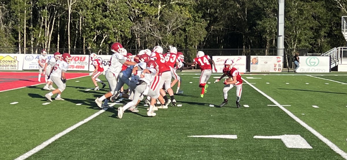 bfinnigan2's tweet photo. 7th grade @SaralandMiddle Football 🏈 Spartans Defeat the UMS-Wright Bulldogs with a solid performance 28 - 6.  Great job👍 Spartans 👏 @AlexGCrane @wamilner @SaralandSchools https://t.co/HPEUcnLG3t