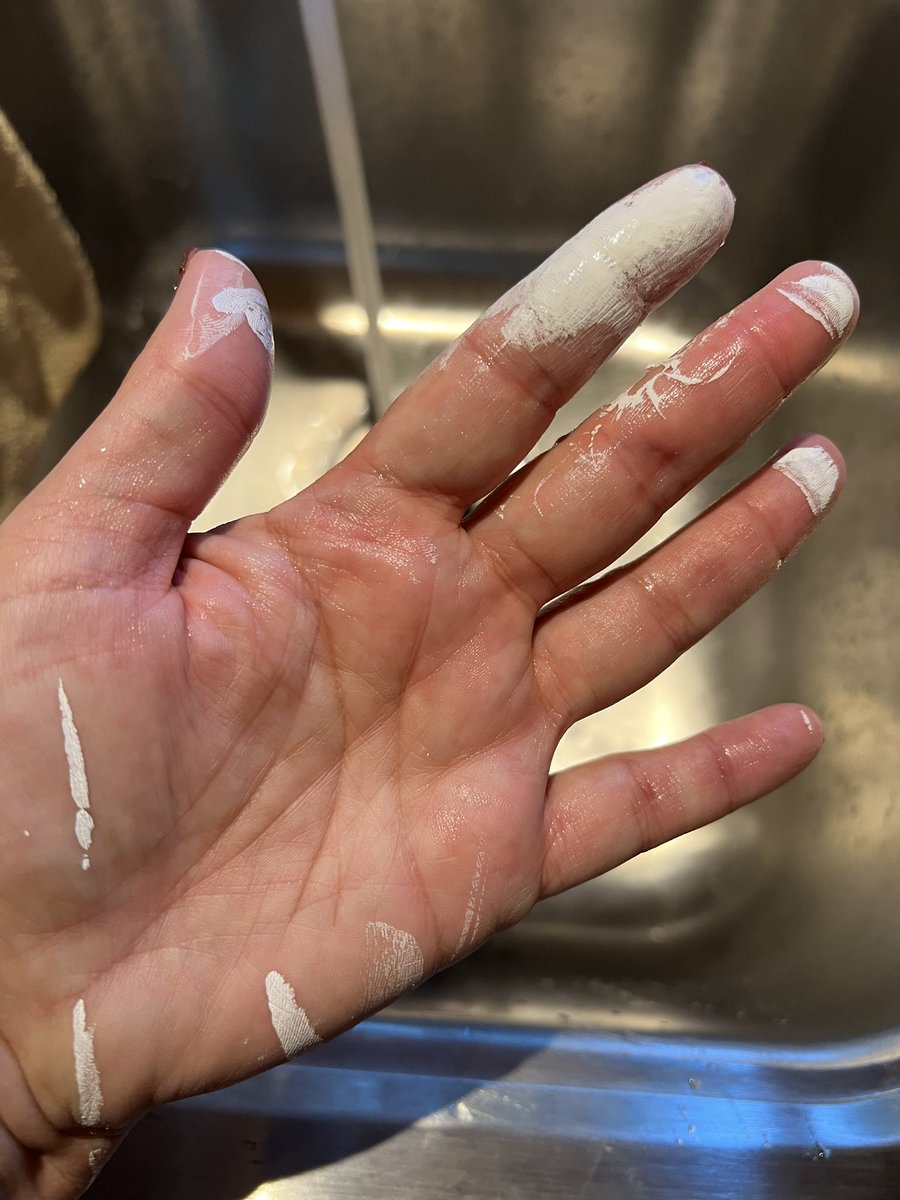 SethandKTsmom's tweet photo. Just finished painting the window frames so my uncle can put up the blinds in the kids rooms and I totally thought I was OK...just a little paint on my hands...hahaha...nope...swiped my face at the very end...geez...

#HotMess
#AlwaysMakingAMess
#GottaLoveIt
#ChristmasNails https://t.co/thTi6iCkfk