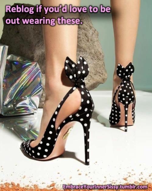 Lanaschool2's tweet photo. Retweet, like and follow if you love high heels.👠 👠👠 https://t.co/tXKR0e54UX