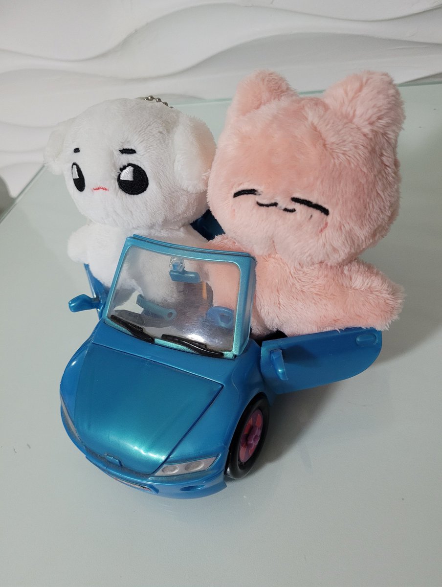 2 baddies 1 porsche