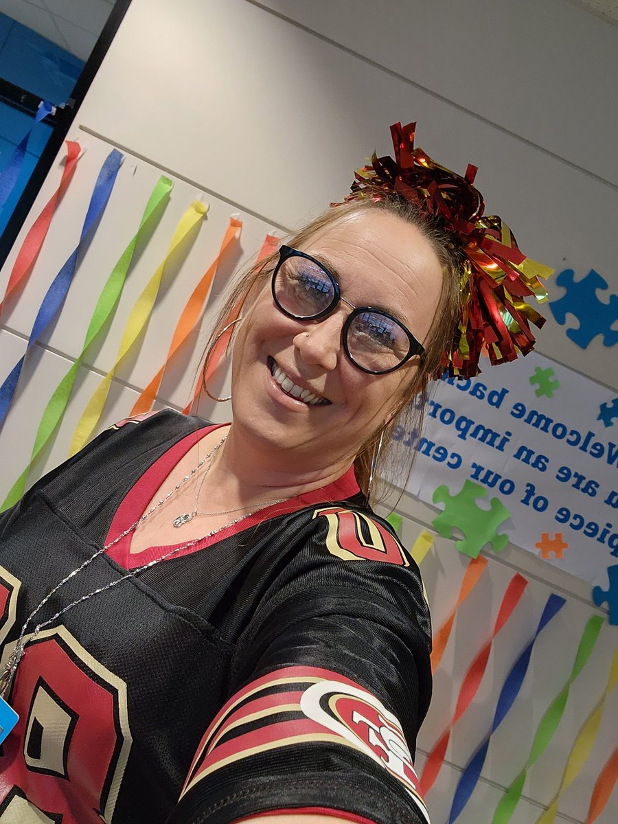 TiniaLynn's tweet photo. Sports Day!!  @JCDreamTeam #Pay2Day #SCFW2022 #LifeAtATT https://t.co/8A7aIEZUOB