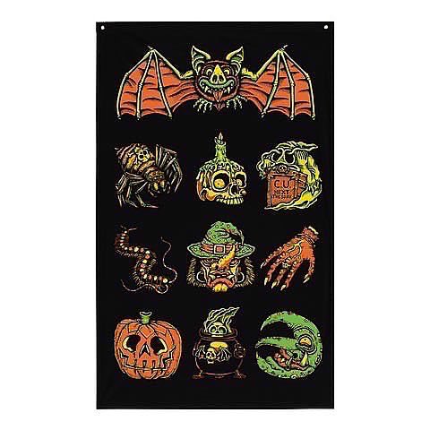 REALGOBLINKO's tweet photo. Not enough people are flying the GOBLINKO HALLOWEEN FREAK FLAGS! Do it!!! (Link in bio)! #halloween #halloweenflag #freakflag #halloweenicons #goblinko #bat #spider #skull #ghost #grave #centipede #witch #severedhand #jackolantern #cauldron #moon https://t.co/k8i1VPojmm