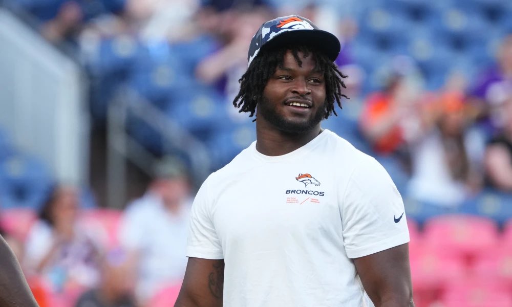 TalkinBalls247's tweet photo. 🚨 Denver Broncos running back Javonte Williams suffered a torn ACL in yesterday’s game against the Las Vegas Raiders. He will miss the remainder of the 2022 season. 😔 https://t.co/PPLWiJmWno