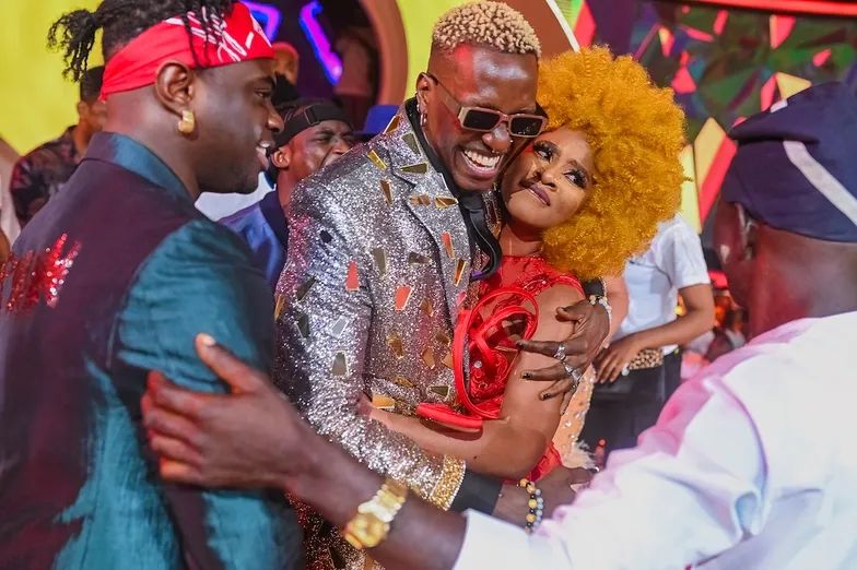 Spydarryl10's tweet photo. @HermesIyele @unusualphyna Thank you Hermes..I love ur energy and the way u guys hype each other...Lots of love❤️..#whodeyy #PhynaX100M https://t.co/zLoUzF6Ubr