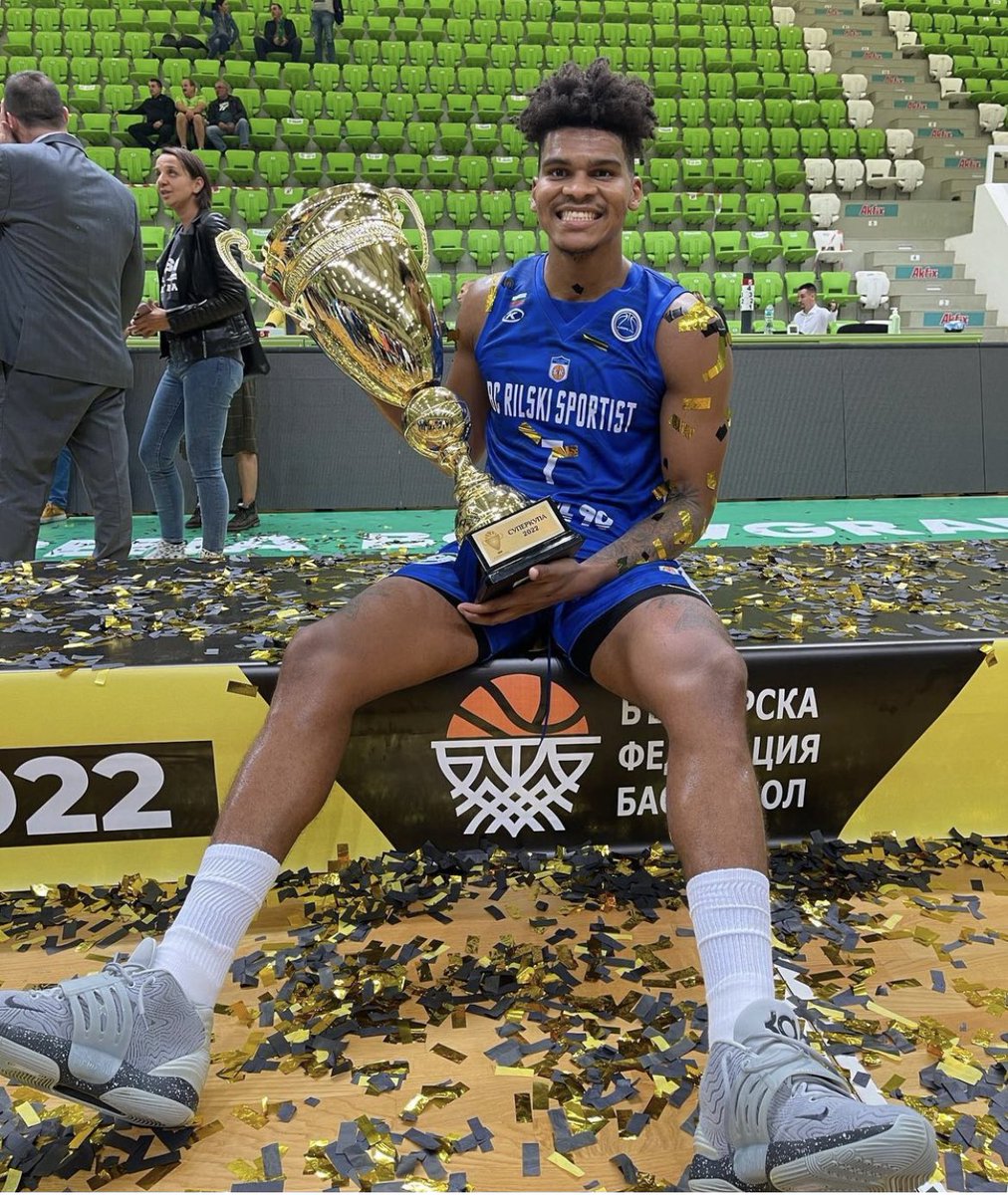 KristianBrown's tweet photo. Congrats @dmajeowigg on the Super Cup! Toledo’s own!  #Mudmade #Pro https://t.co/3NcKItjMOl