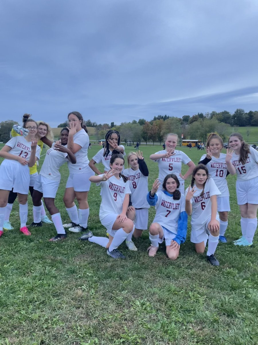 MrsFord2525's tweet photo. Watervliet/Heatly girls modified win 6-1 over Taconic Hills tonight. Overall record 3-0. @VlietWareing @MrFord4242 @GreenIslandUFSD https://t.co/uMzFAesT7Q