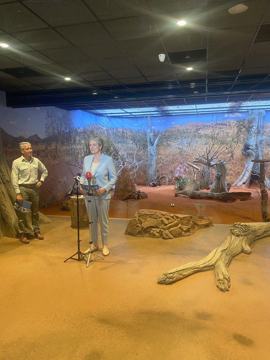 Incredible to see a commitment to end threatened species extinction in Australia this morning by <a href="/tanya_plibersek/">Tanya Plibersek</a> at <a href="/tarongazoo/">Taronga Zoo</a>