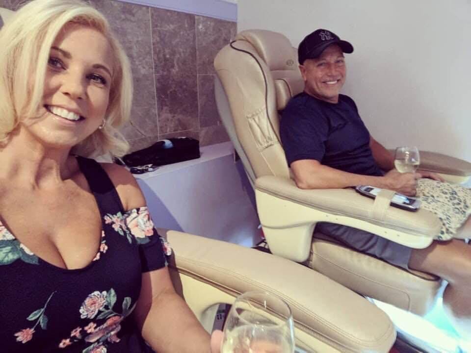 dannybiancullo's tweet photo. 23 years ago today we went out on our 1st date ..
She moved in the next day...
Danny & Jamie B
#TheKillerBees https://t.co/wjKDW8BhNL