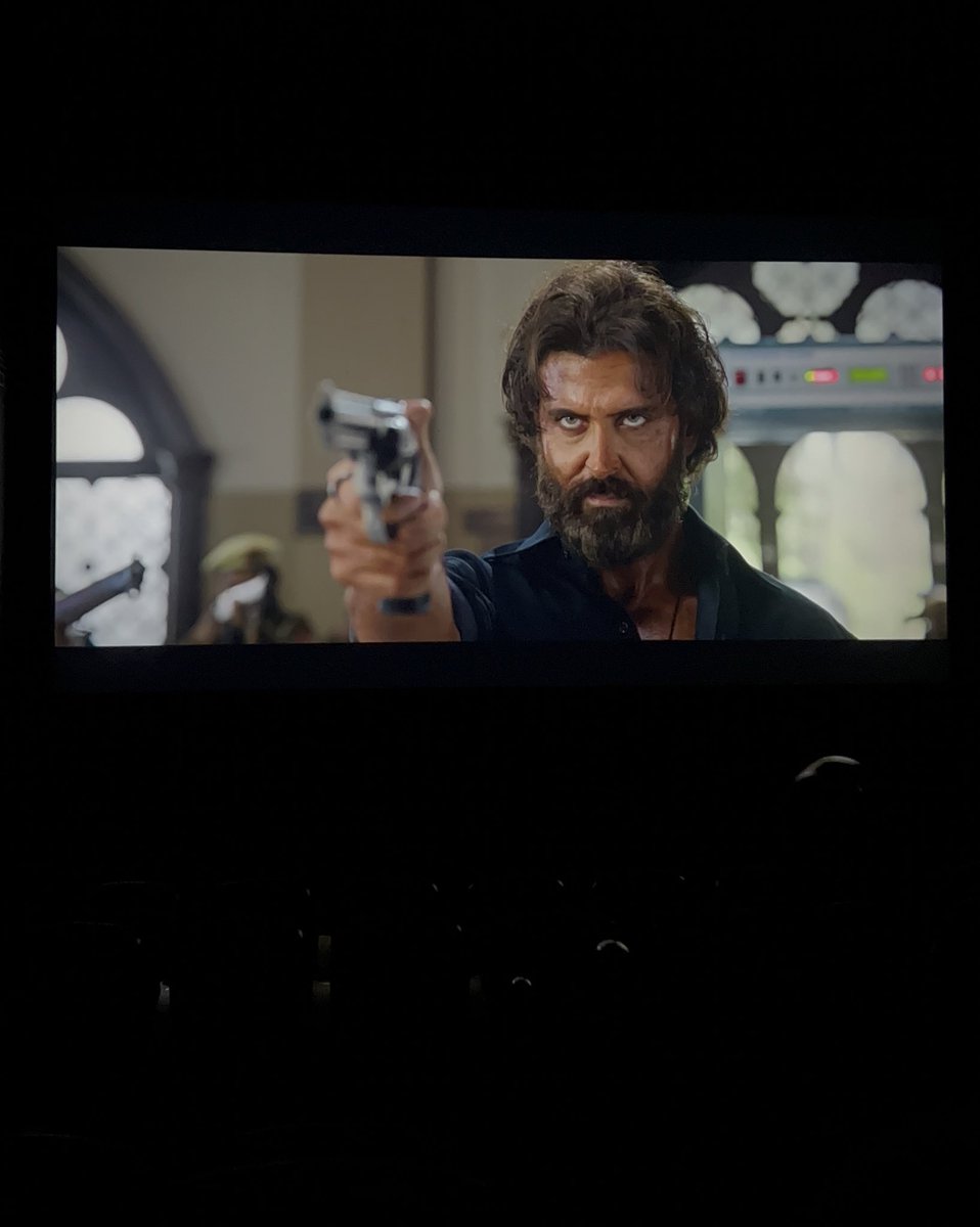 Farn0o0sh's tweet photo. Ek kahani sunaye sir @iHrithik 😉🤭
Tonight, I watched #VikramVedha in Manchester. 
Such a fabulous movie😍
Must watch guyssss! 🥳
Brilliant acting by #HrithikRoshan and #SaifAliKhan 🔥🤩 
Exciting story, It will bind you till the end! Really enjoyed. ❤️🔥👏🏻 https://t.co/f24noneVeo