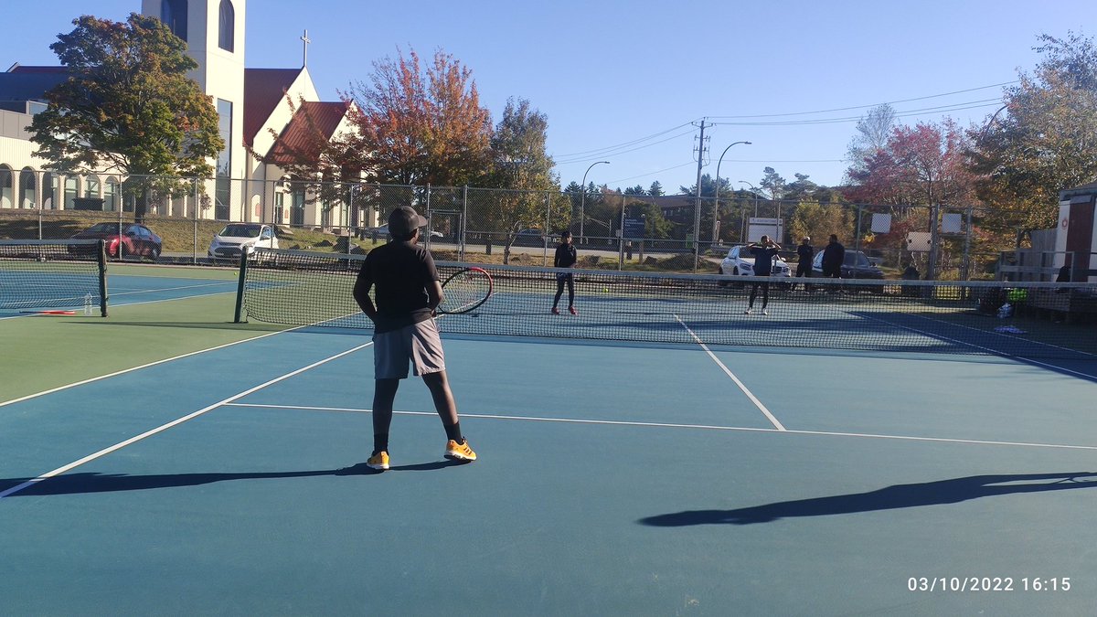 boscoffernandes's tweet photo. Wonderful evening for #ShounakRafaelFernandes & #AariniSingh with @HEADStartTennis @TennisNovaScoti #Halifax #LongTermPlayerDevelopment #OneDayAtATime . Thanks Coaches Jamie, Ted & Liam . Looking forward to seeing you again. ๐ https://t.co/xIriOlqN9X