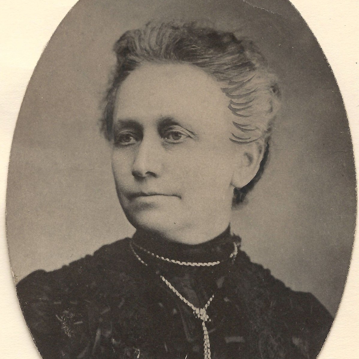 BetterDays2020's tweet photo. Elizabeth Hayward was a state senator in 1919 and also a committed suffragist. She introduced the resolution to ratify the #19thAmendment and it was signed by the governor #OTD in 1919. Senator Hayward's resolution is in the @UtahArchives
#herstory #VotesforWomen #FirstToVote https://t.co/laETsgmni5