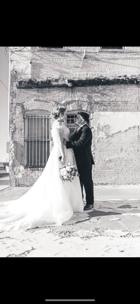 VbeeRunning's tweet photo. You’re my one &amp; only ❤️❤️💍💍 https://t.co/nsNA5BtGGV